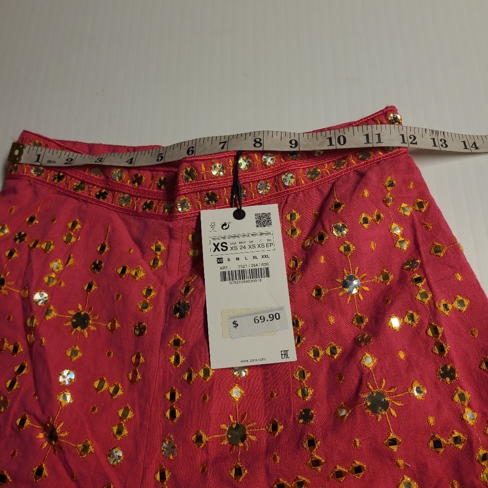 ZARA SHORTS WITH EMBROIDERY FUCHIA COLOR | 7521/254/630 Xs - Picture 11 of 14